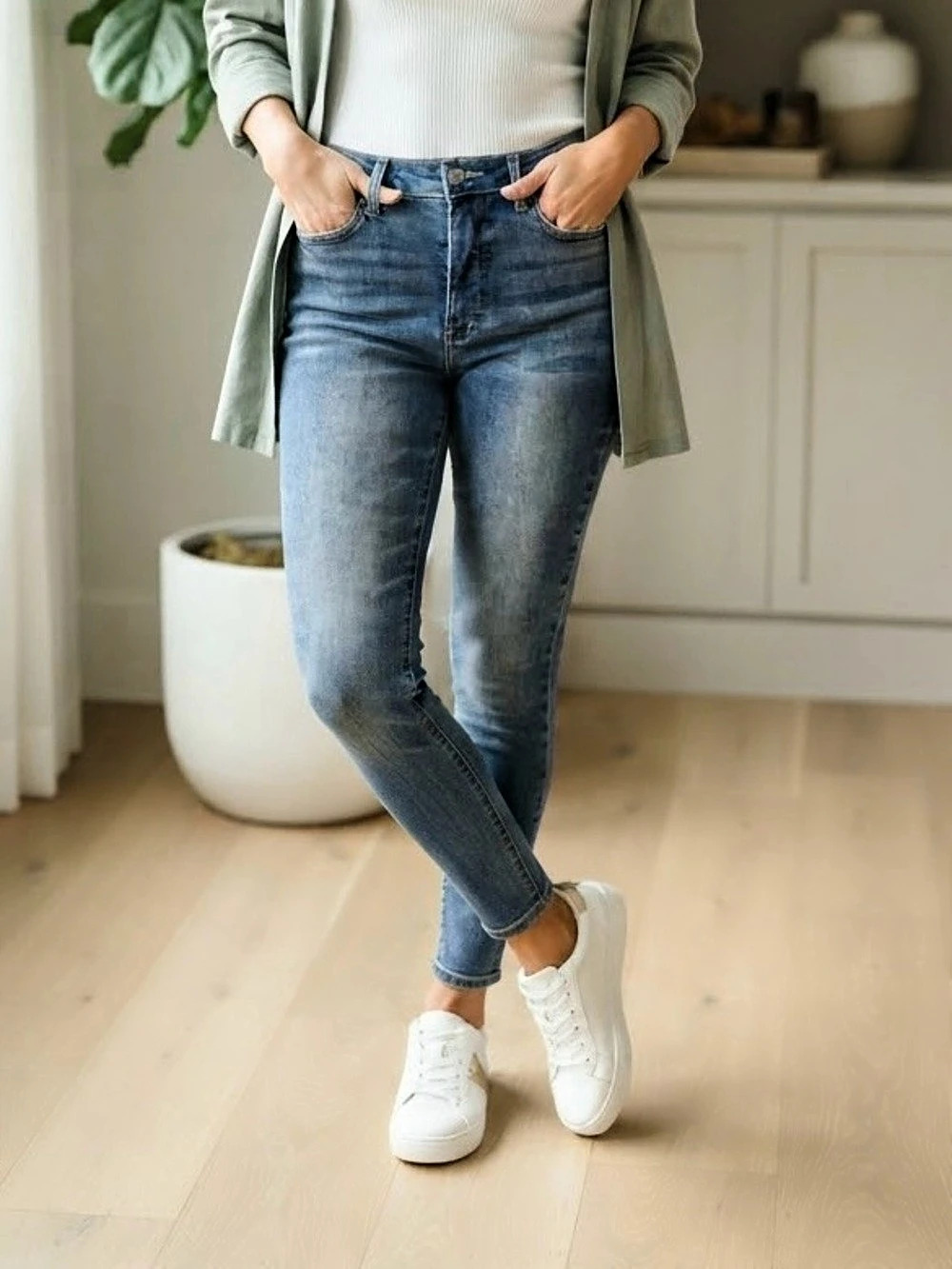 Judy Blue | JB88799 MD Skinny Jeans Blue Waist | Sz 9/29 | Like New